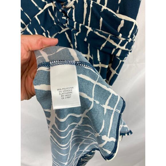 Banana Republic V Neck Twist front geometric pattern dress size 4 - Picture 4 of 5